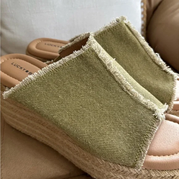 Lucky Brand Olive Green Wedge Sandals - Picture 2 of 7